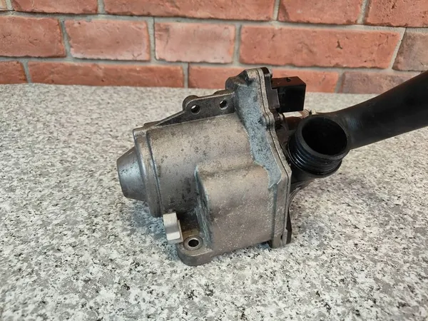 Elektrisk vattenpump BMW F10 F01 F07 F06 F25 F26 E70 N55 7632426 image 4