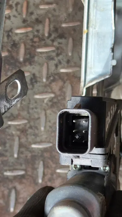 Regulador de janela elétrico esquerdo dianteiro Opel Corsa C 3D OEM 13173073 image 2