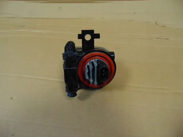 Halógeno Direito LED 261504122R Renault image 2