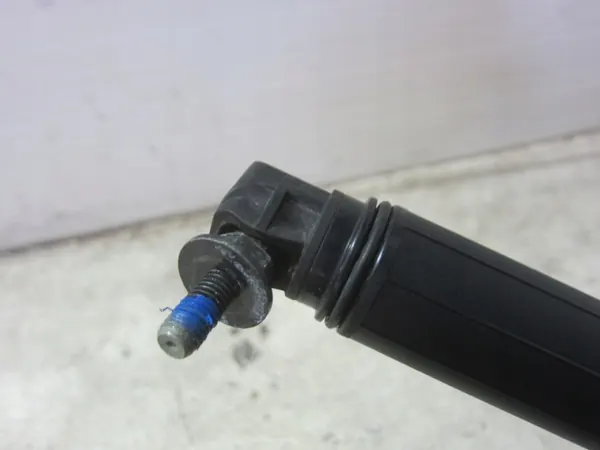 Atuador elétrico esquerdo porta-malas Volvo XC90 II OEM 31663099 image 4