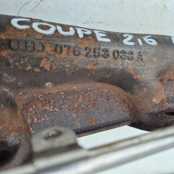 OEM 078253033A Audi Pakoputken Keräin 2.6 V6 image 3