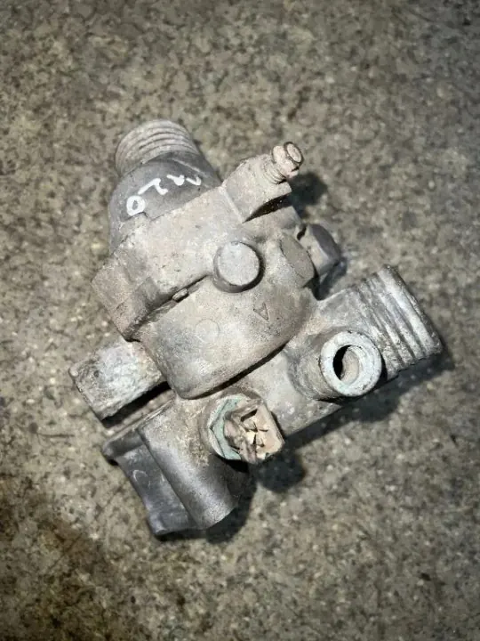 Thermostatgehäuse OEM 1265055 für BMW E30 M20 image 2