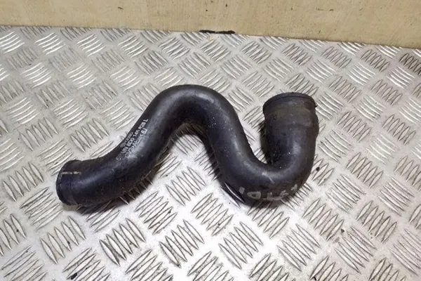 Tubería de intercooler AUDI A6 AVANT 1.9L Diesel 1997 OEM image 2