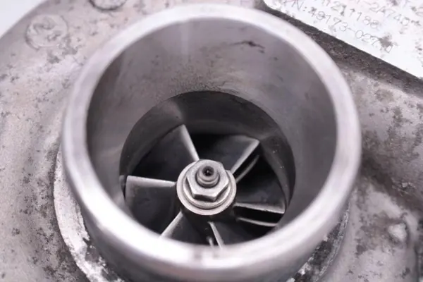 Turbo usado OEM 282012A740 para Hyundai i30 Estate image 3