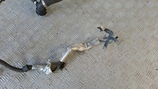 VW GOLF VII A3 8V TDI SKODA VESIPUTKI 5Q0122101BK image 2