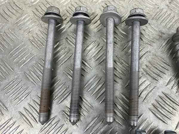 2022 Jeep Grand Cherokee WL Boulon excentrique avant FOB31488 image 6