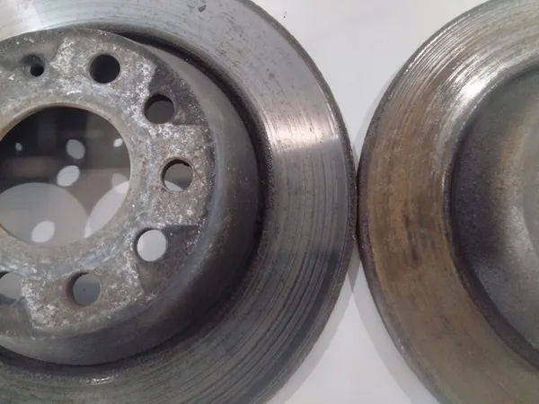 Disco de Freio Audi OE 4F0615601E image 6