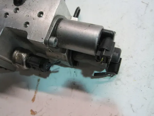 Pompe bloc soupape Dynamic BMW 6782737 d'occasion image 3