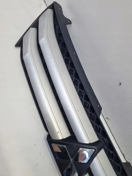 Griglia paraurti anteriore Mitsubishi Eclipse Cross image 3