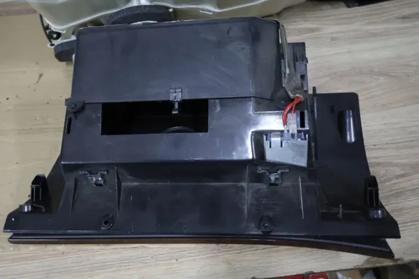 Passagerar Handskfacksdekor Volvo XC90 OEM 3409563 image 3