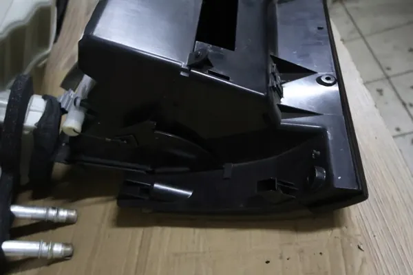 Passagerar Handskfacksdekor Volvo XC90 OEM 3409563 image 5