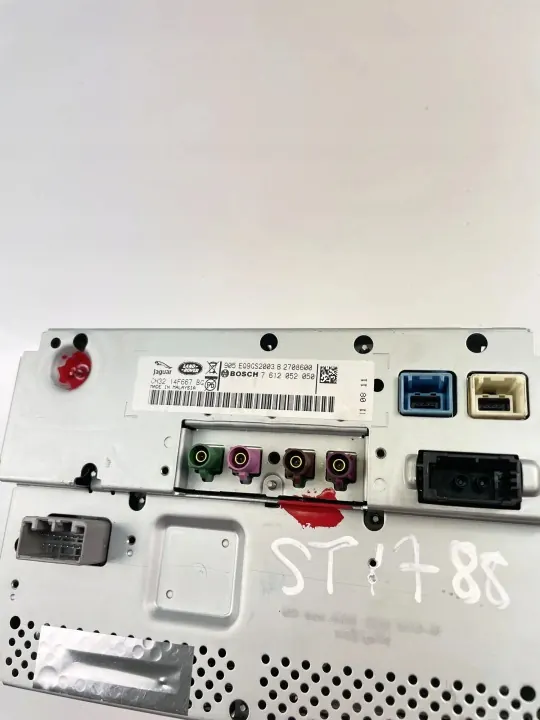 Écran Navigation Jaguar XF OEM CH3214F667BG Occasion image 3