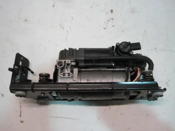 Bomba de suspensão BMW 6794465 - Peça OEM usada image 2