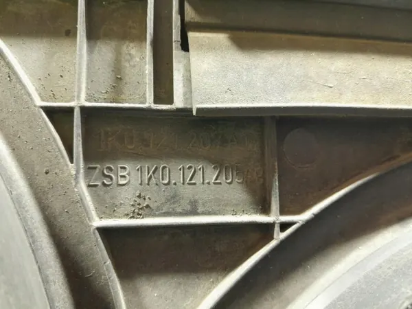 Jäähdytystuulettin OEM 3c0145805P VW Passat B6:lle image 5