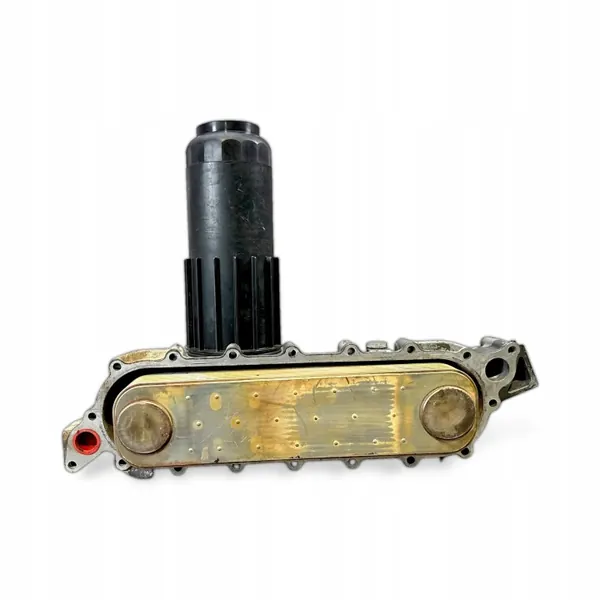 Iveco Oljefilterfäste OEM 504180635 - Begagnad image 5