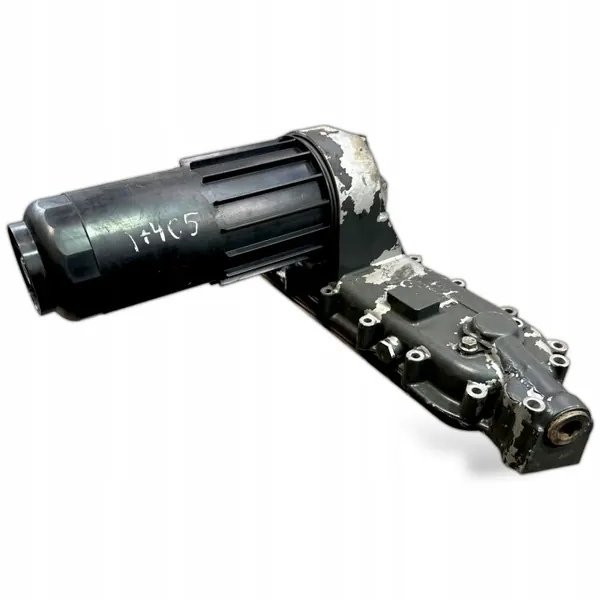 Iveco Oljefilterfäste OEM 504180635 - Begagnad image 6