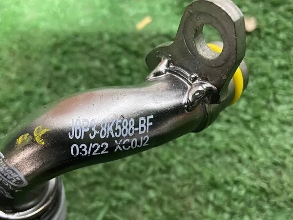 Tubo de Culata OEM J6P3-8K588-BF para Range Rover image 3