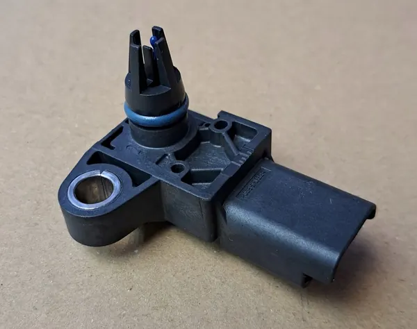 Pressure Sensor Renault Diesel 223658134R image 3
