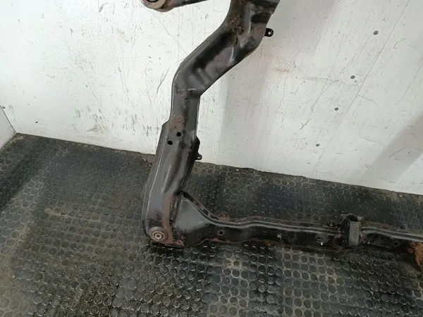 Etupalkki OEM WÓZEK,TRAWERS Kia Opirus 3.5 V6 image 4