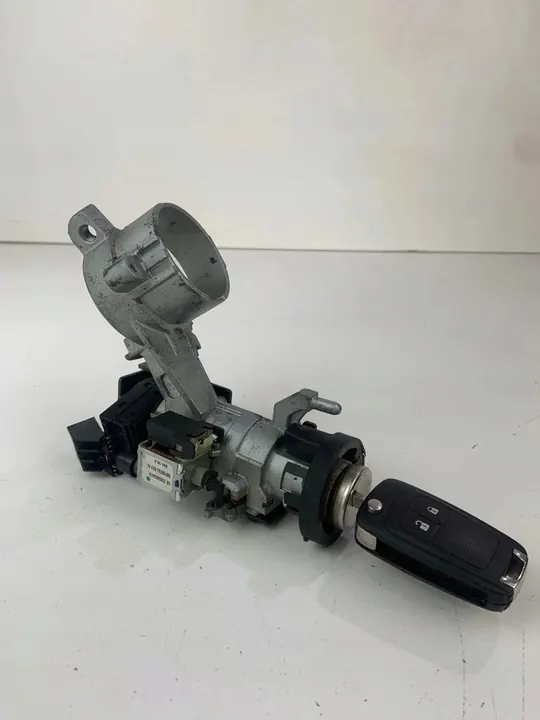 Sytytyskytkin avaimella Opel Insignia A image 2