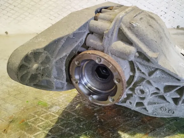Audi A5 8T Sportback achterdifferentieel 0AR525053D image 4