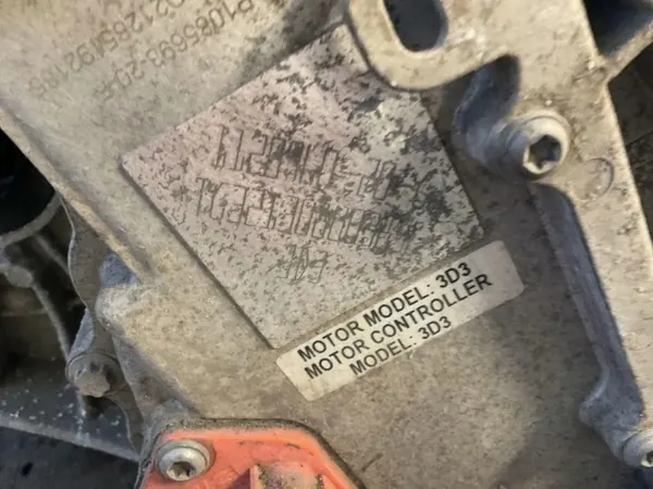 Tesla vindrutetorkarmotor OEM 3D3 - Begagnad image 5