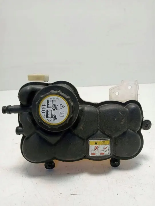 Jaguar F-Pace 2017 Tanques de expansión image 3