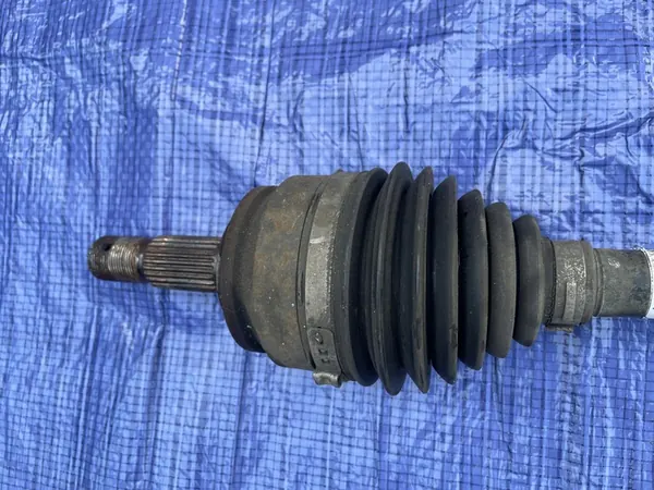 Eixo de transmissão dianteiro direito Peugeot 208 II OE image 2