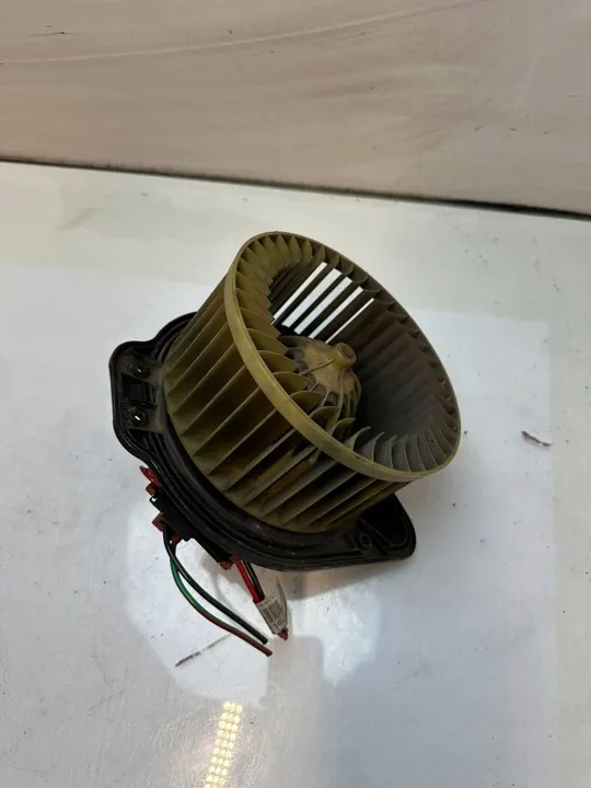 Volvo OE 6820812 Ventilador de Aquecimento image 4