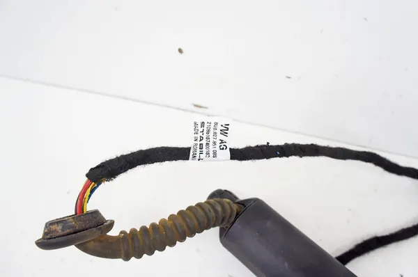 Audi Q3 I 8U Bagagelucka Aktuatorer Set 8U0827851 image 3