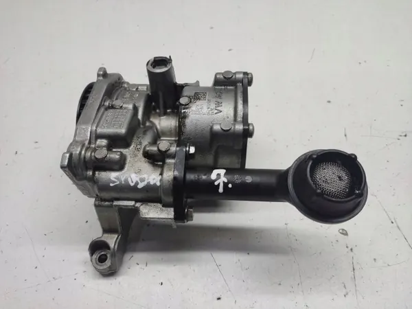 Skoda Superb B8 Öljypumppu OEM 04L145208K - Käytetty image 4