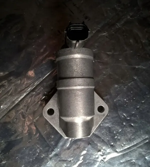 Ford OE Tyhjäkäyntiventtiili 1S7G-9F715 image 8