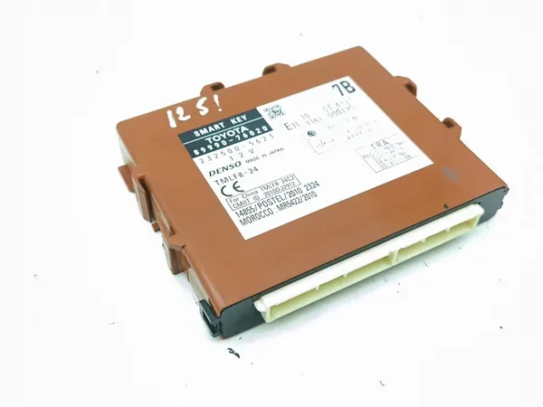 Module sans clé Lexus CT 200H 2012 OEM 8999076020 image 2