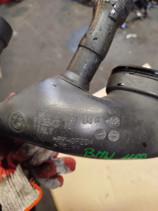 BMW E87 Air Intake Hose 1371779164 image 4