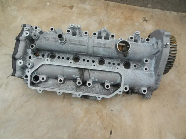 Tampa de Válvula IVECO DAILY 2.3hpi image 3