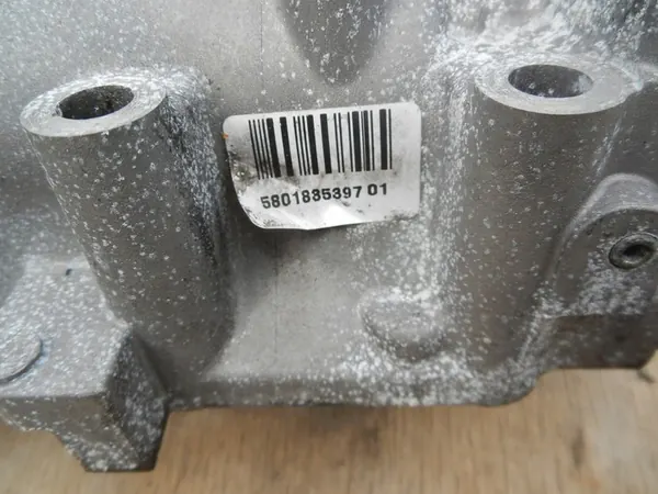 Tampa de Válvula IVECO DAILY 2.3hpi image 4