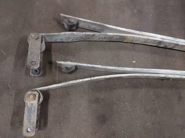 Lehtijousi taka OEM 2 PIÓROWY VW LT I:lle image 5