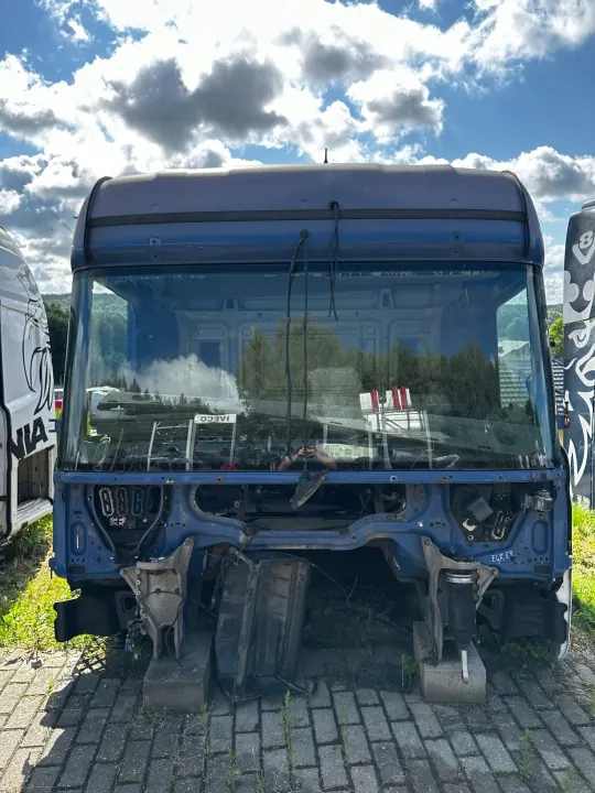 Estructura de Cabina Scania R Highline - Pieza OEM Usada image 3
