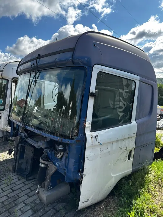 Estructura de Cabina Scania R Highline - Pieza OEM Usada image 5