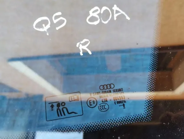 Audi OE Bakkarossglas OEM 43R004553 - Begagnad image 3