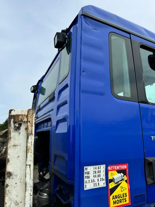 Cabina diurna MAN TGS 2015 - Pieza OEM usada image 5