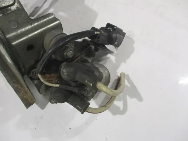 Support de Montage Mitsubishi L200 IV Pièce OEM Occasion image 3