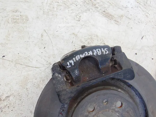Jarrujousimet edessä Audi S4 S5 B8 OEM 15846216977 image 3