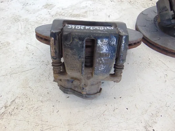 Jarrujousimet edessä Audi S4 S5 B8 OEM 15846216977 image 4