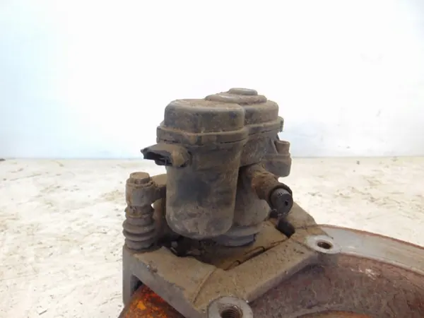 Jarrujousimet edessä Audi S4 S5 B8 OEM 15846216977 image 5