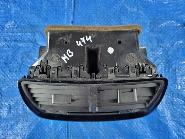 Opel Meriva B mittluftgallergaller OEM 13262802 image 3