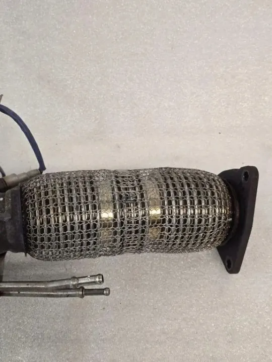 Catalyseur Volvo XC40 1.5 Hybride OEM 32313169 image 4