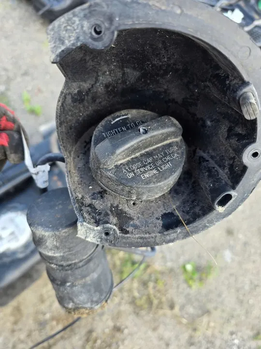 Bränsletank Dodge Ram Pump 5.7 USA OEM P68232005AB image 7