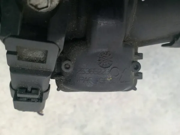 Kaasutinkansi OEM 25365222 25365223 Peugeot Partner image 4