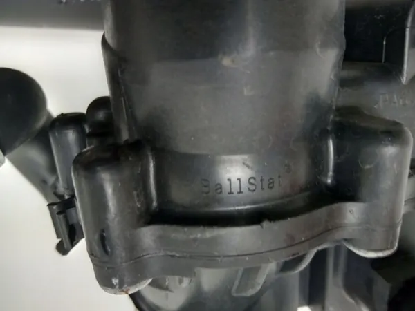 Thermostatgehäuse OEM A2742000615 - Gebraucht image 3